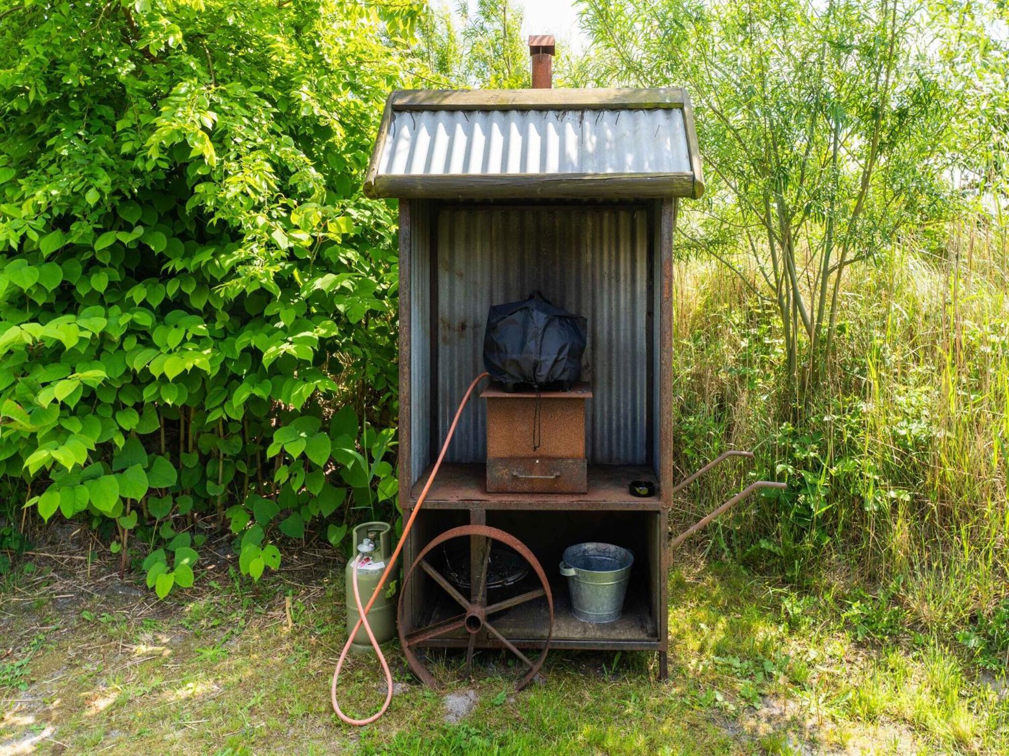 Quaint Bungalow In Callantsoog With Garden Exterior photo